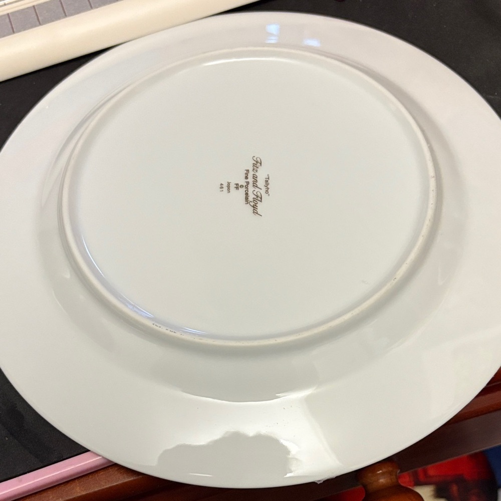 Equestrian Fitz&Floyd Japan  Tallyho Luncheon Plate Set - Picture 13 of 13